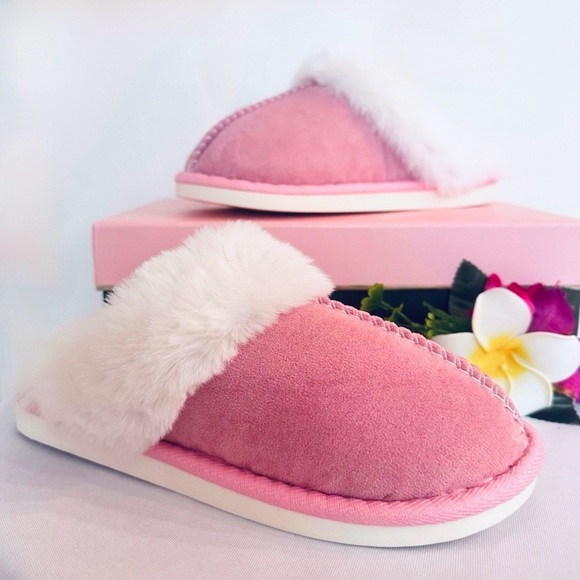Accessorize Shoes - SLIPPERS ~ Cozy Pink Slip-On Slippers with White Fur Accents size 7.5